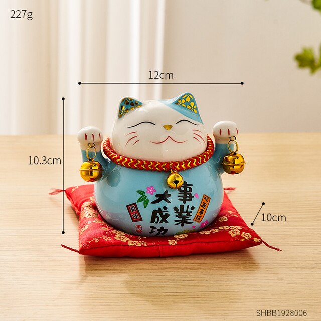 Welcome Good Luck Japanese Lucky Cat: Embrace Fortune with Charming Resin Figurines!