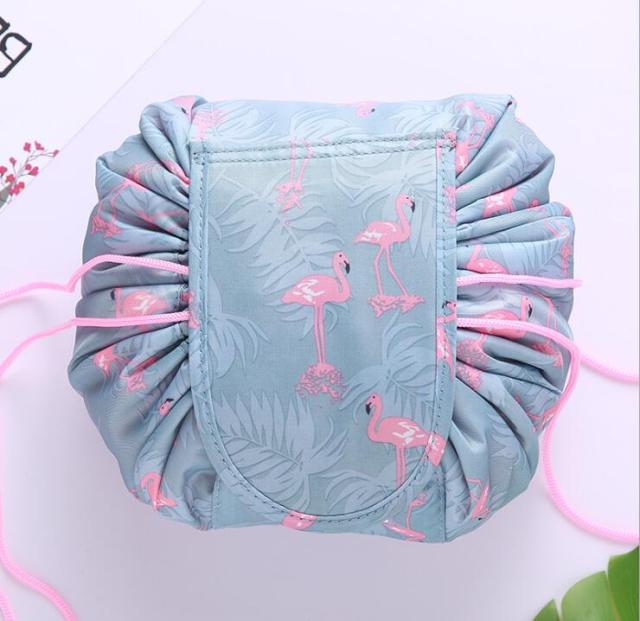 Travel in Style: Discover the Ultimate Cosmetic Bag for All Your Beauty Essentials!
