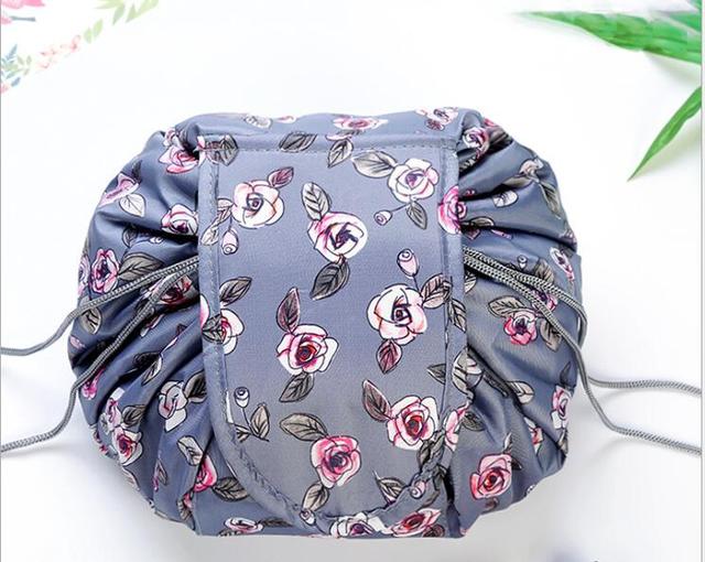 Travel in Style: Discover the Ultimate Cosmetic Bag for All Your Beauty Essentials!