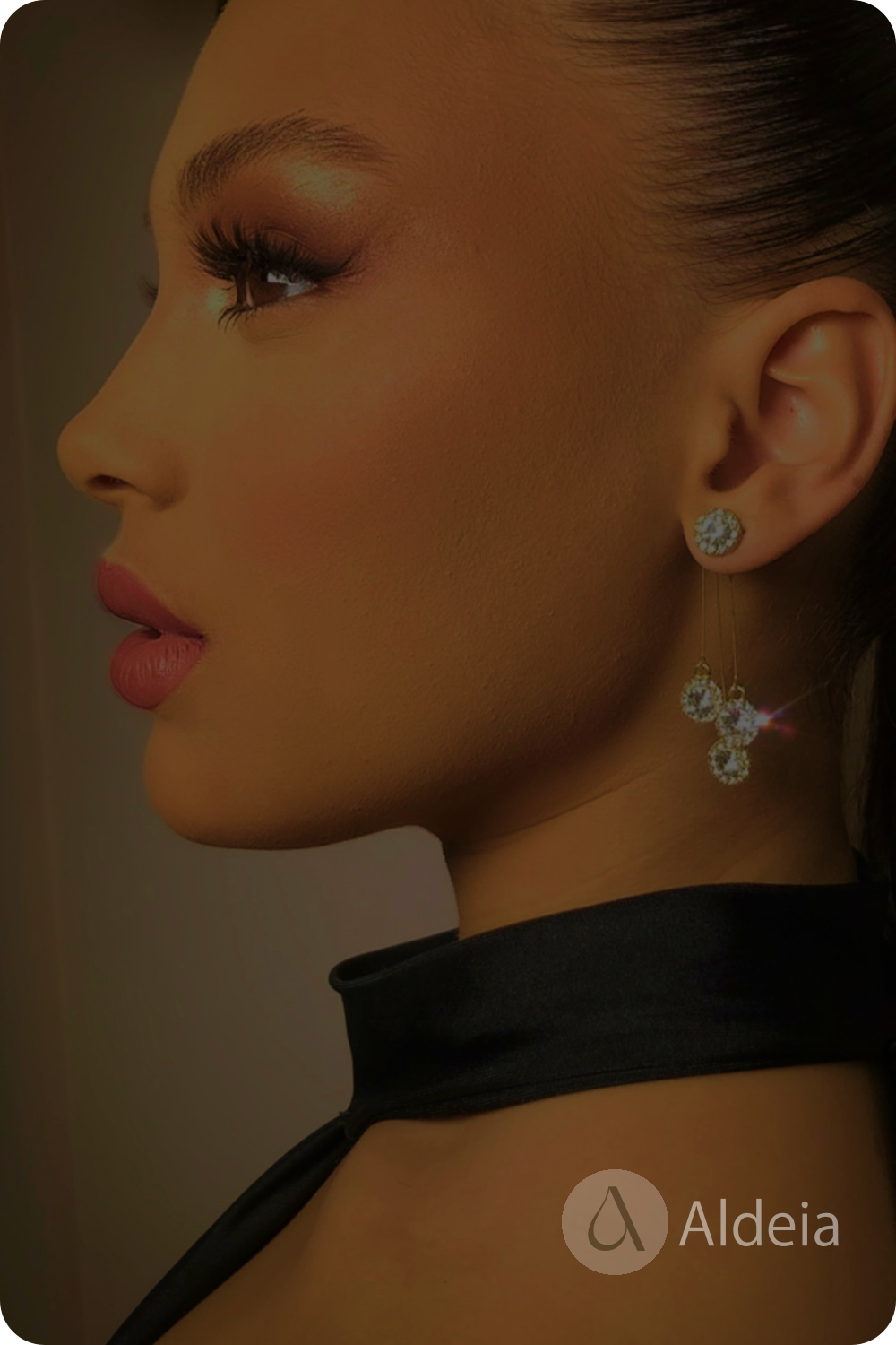 Virtus Luxury Drop Crystal Earring