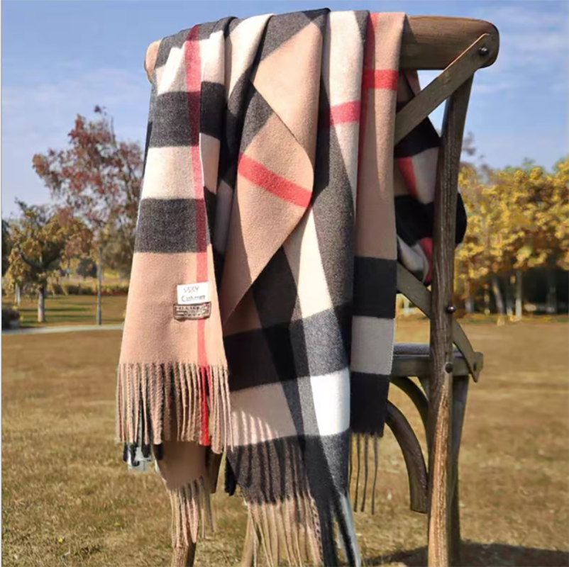 Chic Cashmere Feel Women's Scarf: Elevate Your Style with Elegance and Comfort